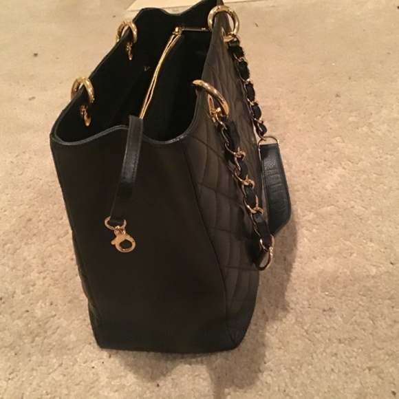 CHANEL Bag - Picture 12 of 16